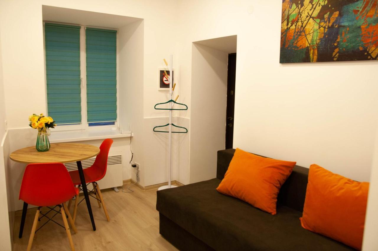 Світло Цілодобово Apartments In The City Center Lviv Exterior foto