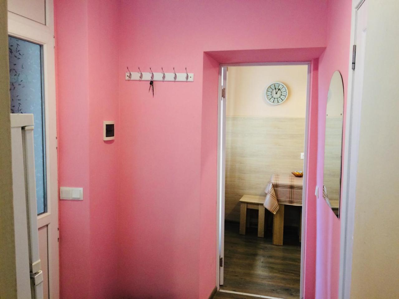 Світло Цілодобово Apartments In The City Center Lviv Exterior foto